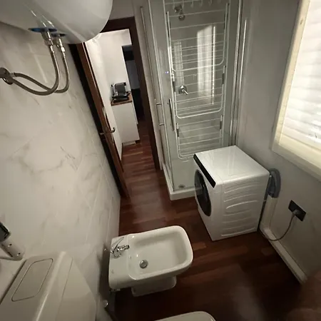 Palazzo Minghetti Oberdan 7 * Bologne